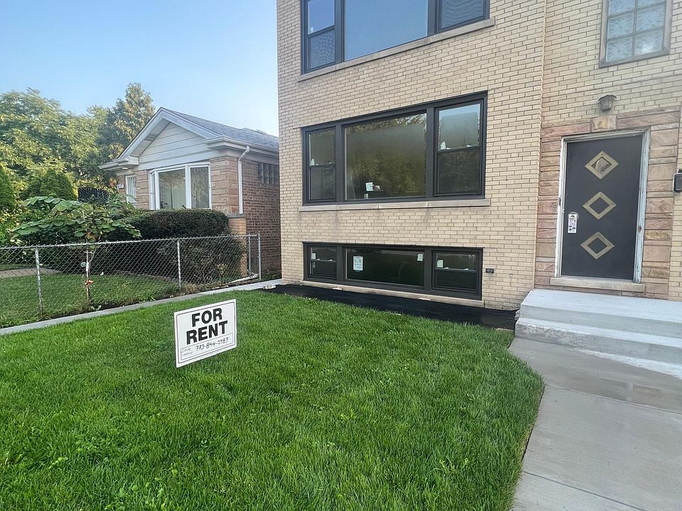 1st image of 6115 N Sauganash Ave #2