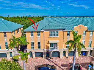 655 Casa Loma Blvd, Boynton Beach, FL 33435