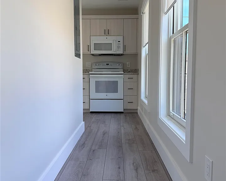 103 Esterly St #B — Photo 2