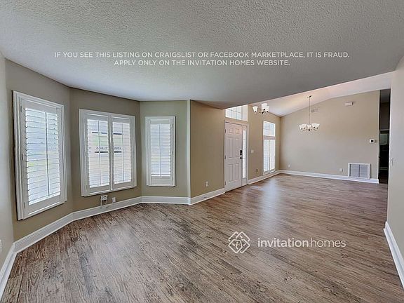3rd image of 3169 Floral Way E