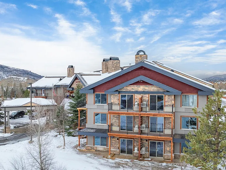 Storm Peak Apartments — Photo 41