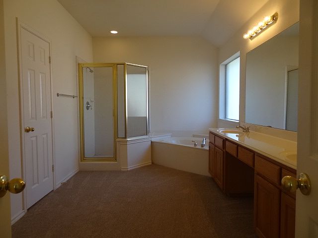 1st image of 5056 Roundtree Ct