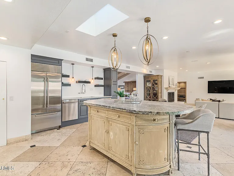 4450 E Camelback Rd #1 — Photo 22