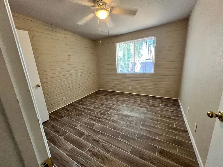 5610 E Glenn St — Photo 13