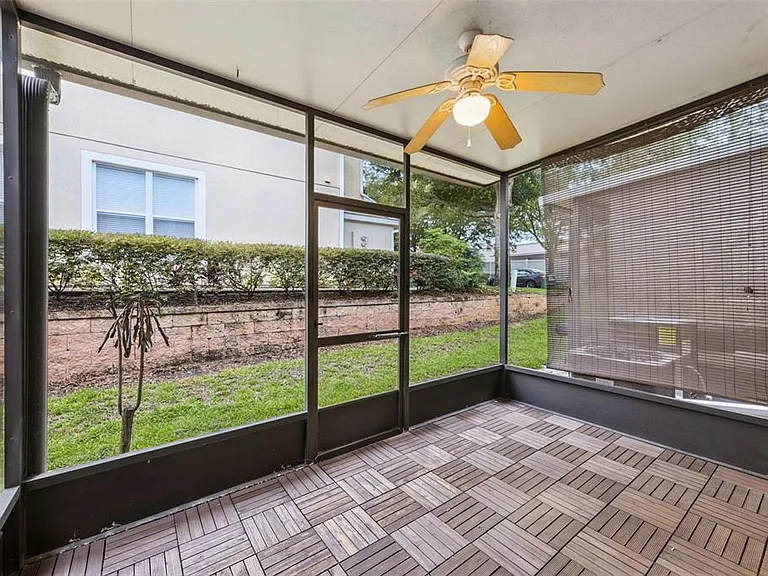 2561 Galliano Cir — Photo 31
