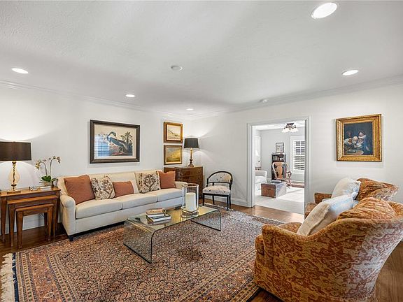 5th image of 1518 SE 12th St