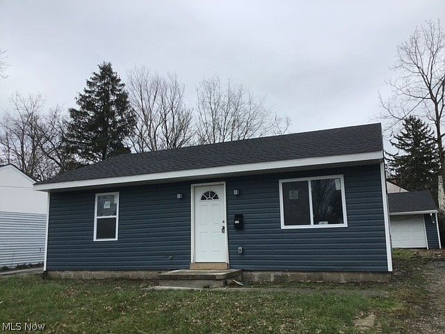 1st image of 1585 Claudia Ave