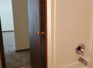 520 Kingwood Ave #520-A08, Crete, NE 68333