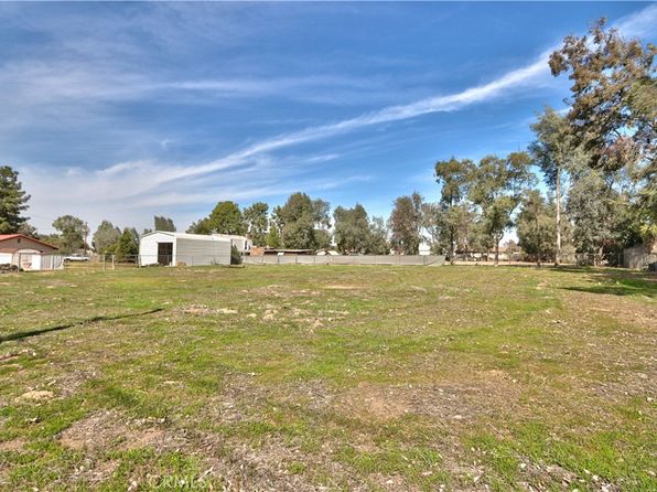 25602 Malaga Rd, Menifee, CA 92585