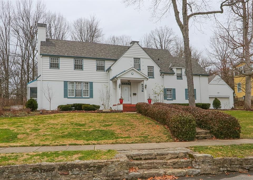1st image of 765 Ivy Ave