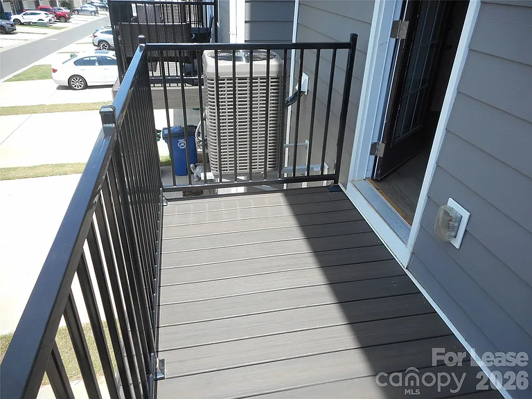 2105 Autumn Olive Ln — Photo 8