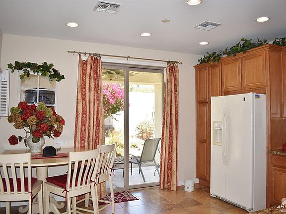 3rd image of 80576 Avenida Los Padres