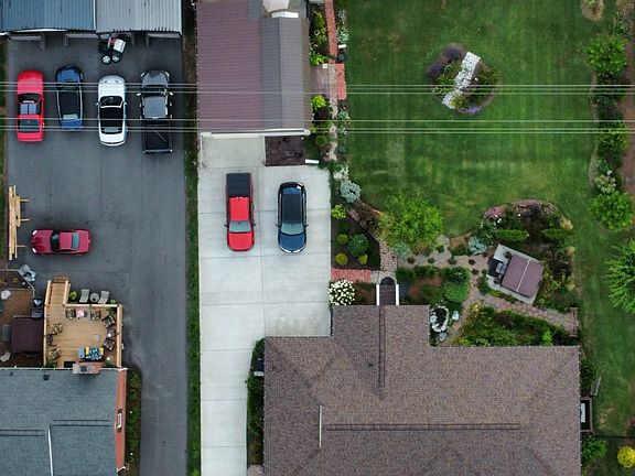 4th image of 1038 Meadowview Dr