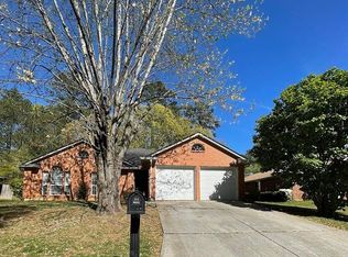 1125 Redan Sta, Stone Mountain, GA 30088