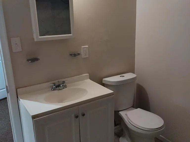 6337 Gardenia St #C — Photo 14