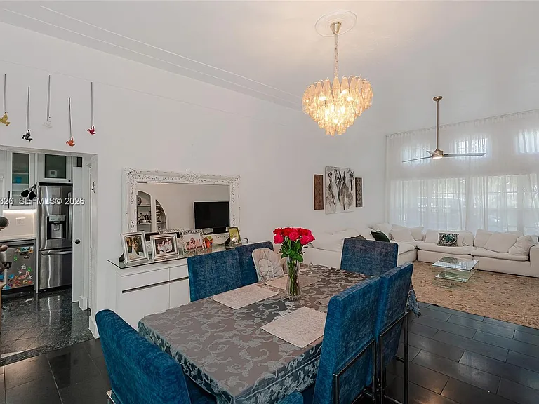 9048 Carlyle Ave — Photo 12