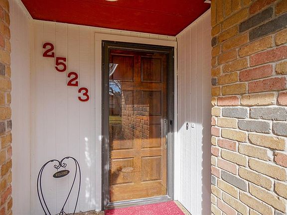 2nd image of 2523 Portland Dr