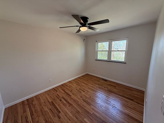 2nd image of 219 Carrington Ln