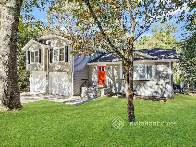 3049 Larkspur Cir — Photo 3