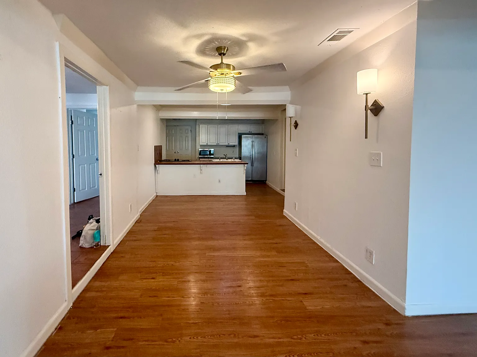 3 bed, 1548 sqft, $3,350 — Photo 4