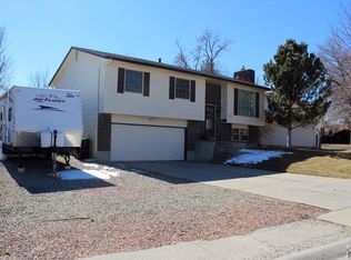 159 Macneil Rd, Pueblo, CO 81001