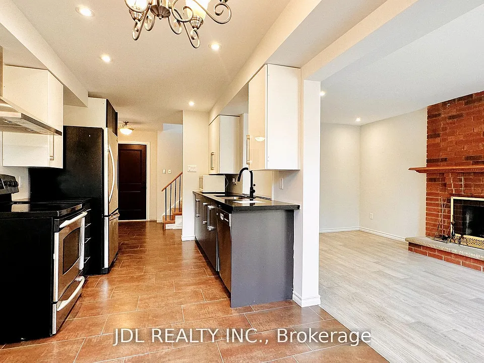 127 Huntington Park Dr