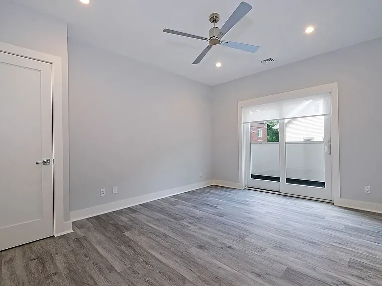 355 Phillips Park Rd #303 — Photo 8