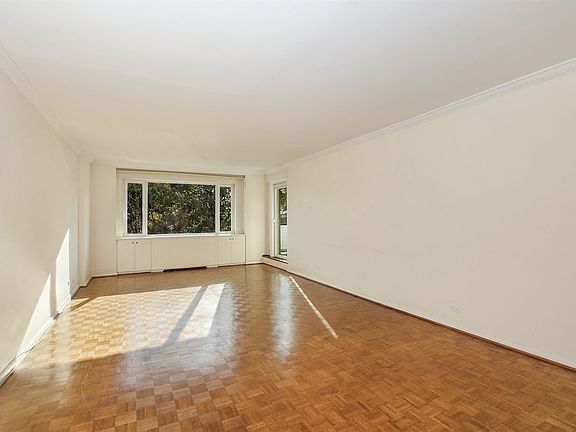 5th image of 180 E End Ave APT 5C