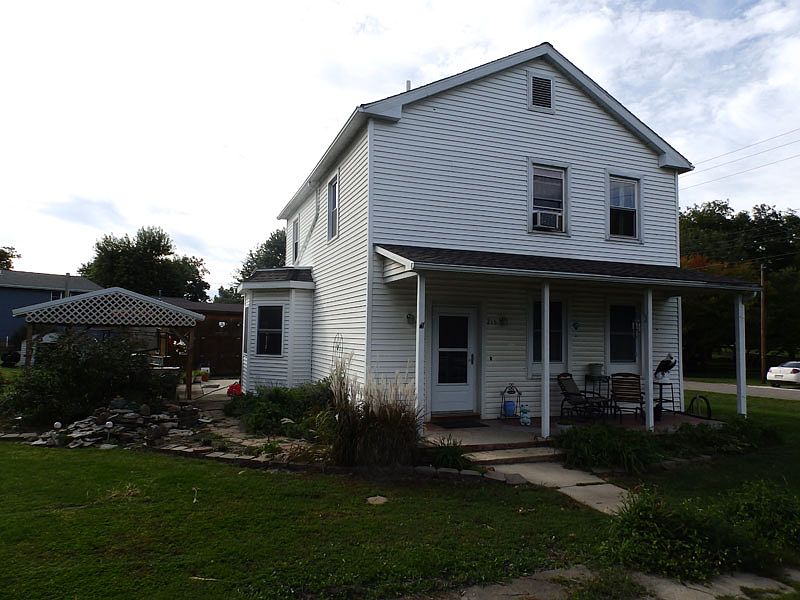 1st image of 215 N. Union St.