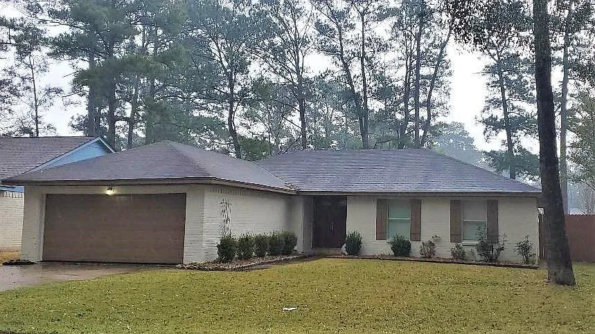 16922 Camberwell Green Ln