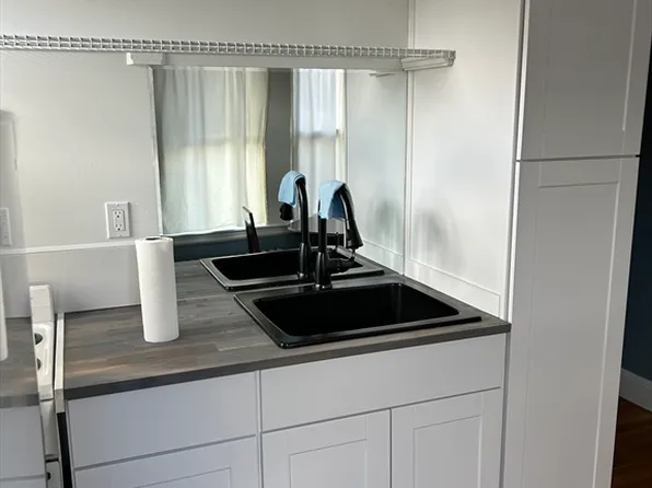 151 Chestnut Hill Ave #B, Brighton, MA 02135
