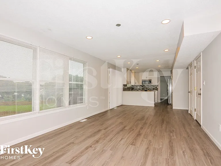 169 Dusty Rose Dr — Photo 4