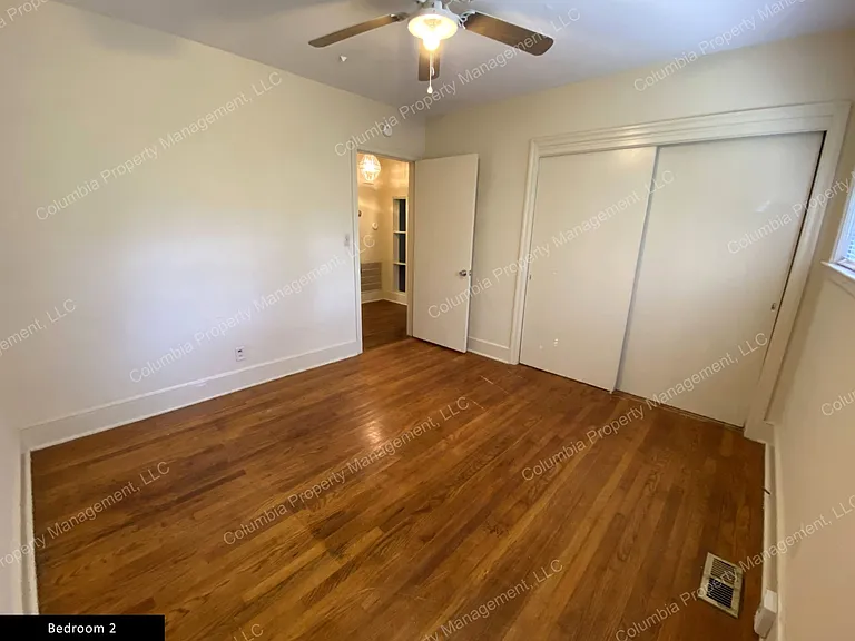 1538 Lonsford Dr — Photo 16