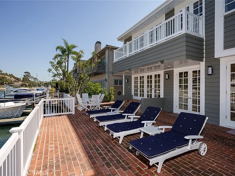 736 Harbor Island Dr — Photo 13