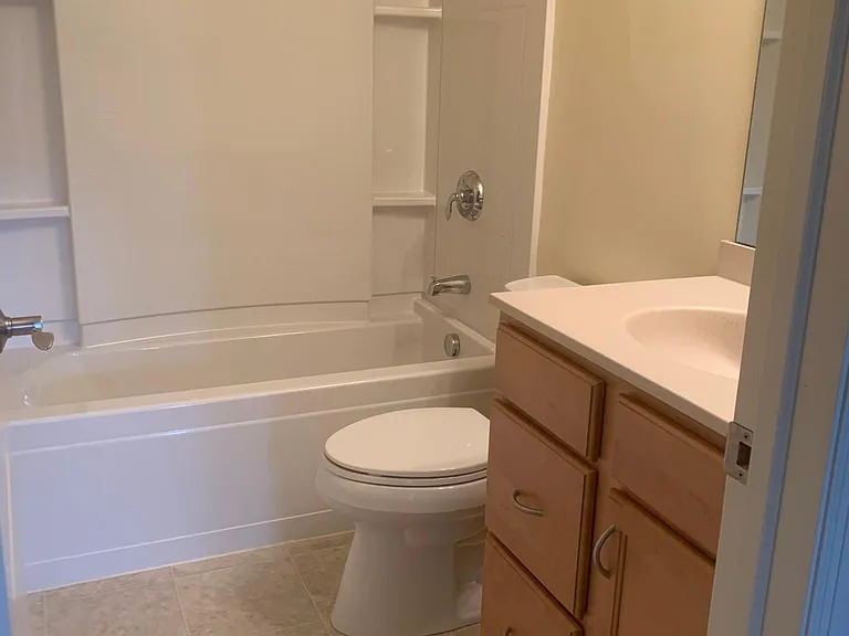 118 Steeplechase Ct — Photo 7