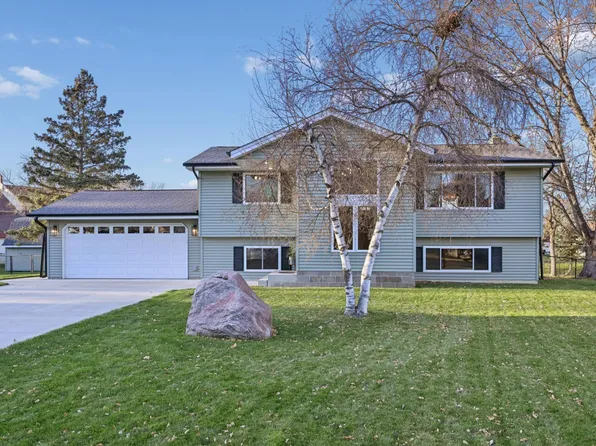 118 Crystal Ct, Montrose, MN 55363