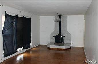 5th image of 8804 Comstock Ct