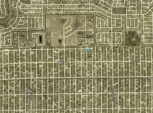 17 W 18th St, Lehigh Acres, FL 33972