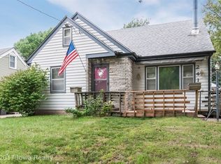 2412 E 16th St, Des Moines, IA 50316
