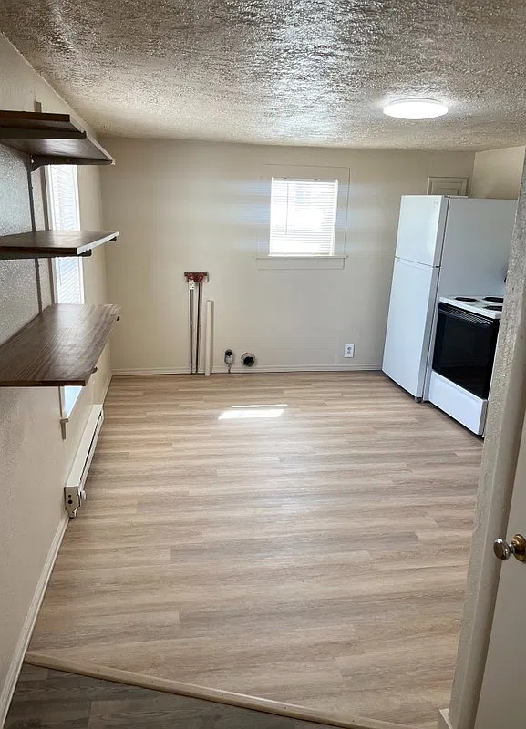 2 bed, 1.0 bath, 750 sqft, $900 — Photo 4