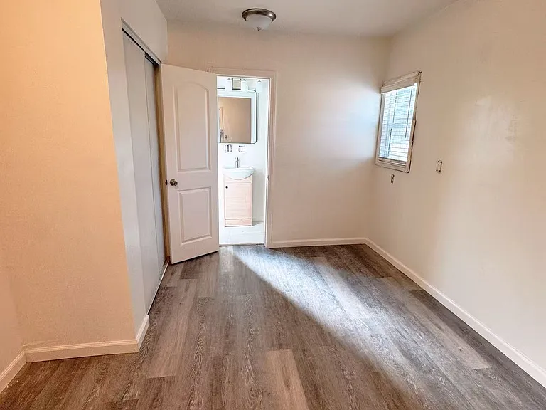 1869 Alameda St — Photo 6