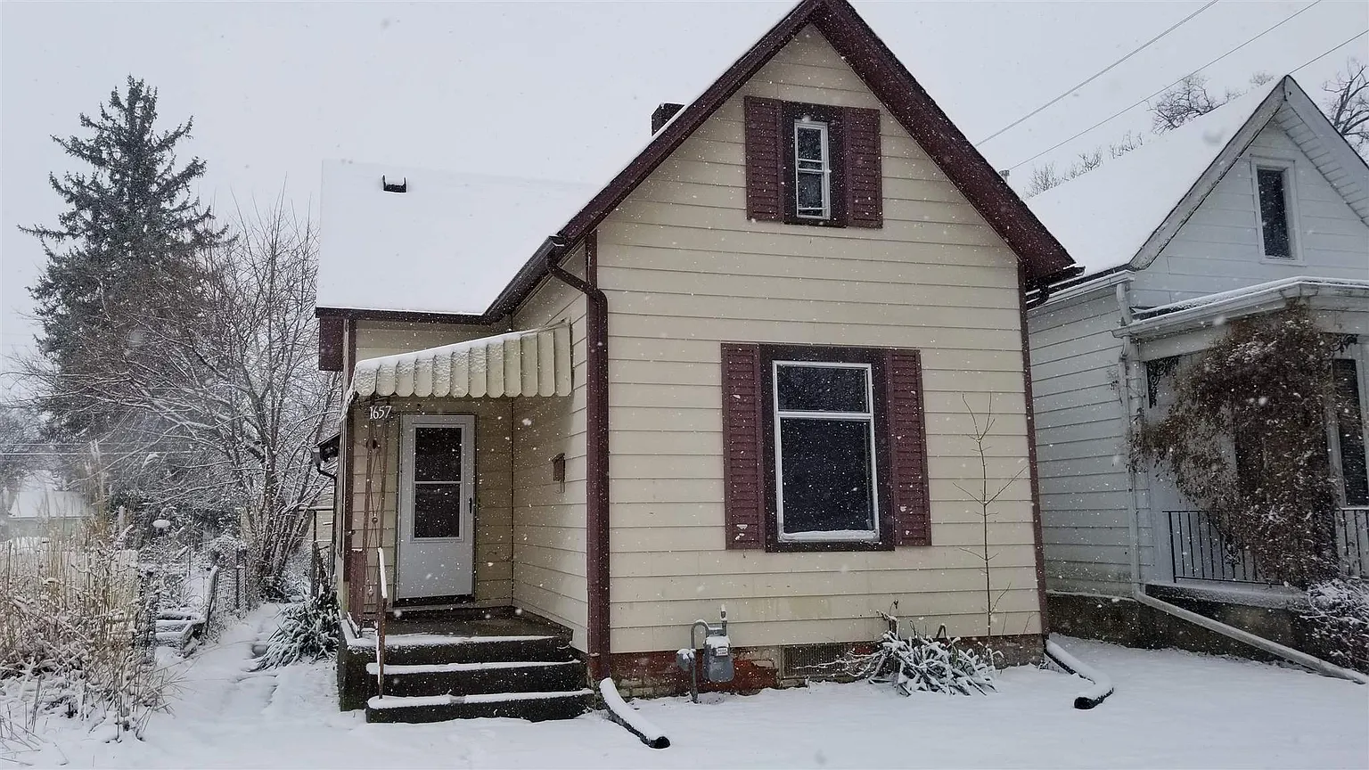 1657 High St photo 1