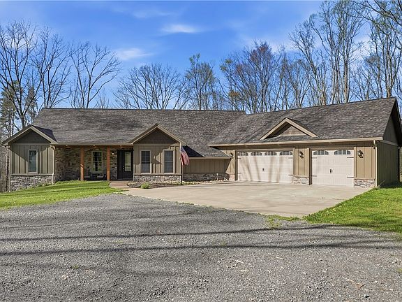 2nd image of 756 Magee Rd