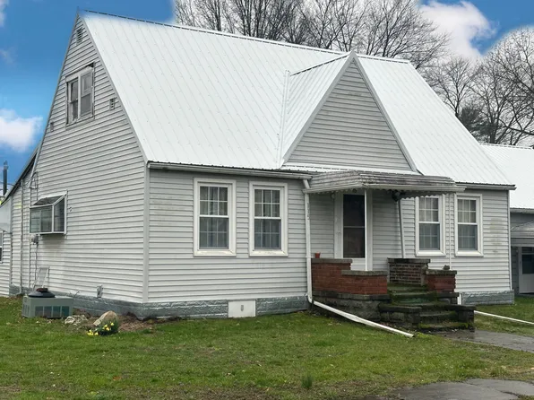 115 W Elm St, Noble, IL 62868