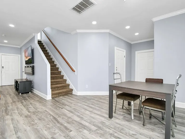 9310 Buffum St — Photo 21