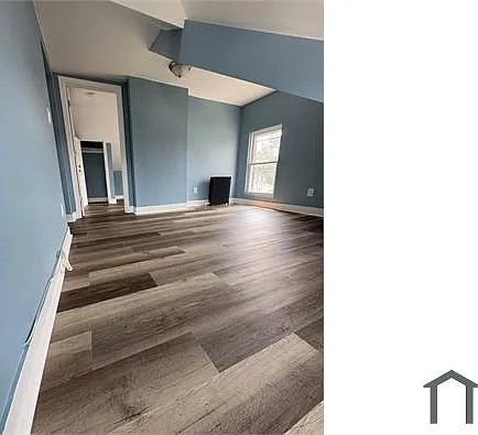 217 S 10th Ave — Photo 2