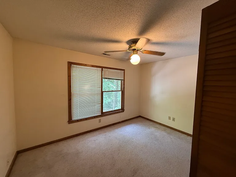 113 S Peak Dr — Photo 10