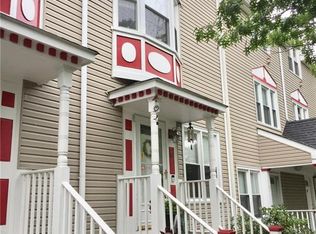 97 Evergreen St, Providence, RI 02906