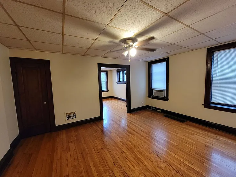 6230-6232 Columbia Ave. — Photo 10