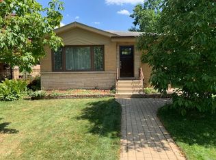 6917 N Oleander Ave, Chicago, IL 60631